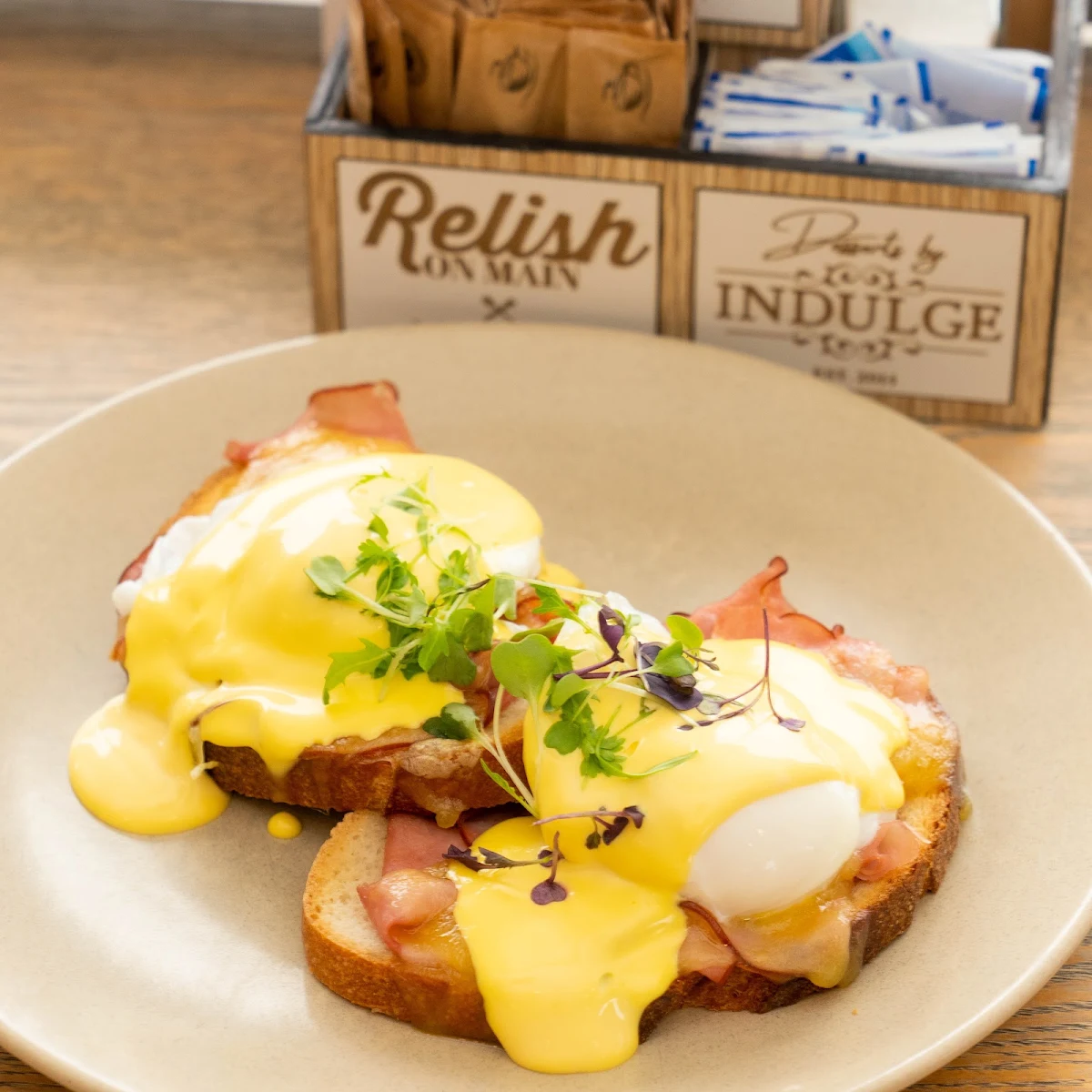 Food & drink, Relish on Main