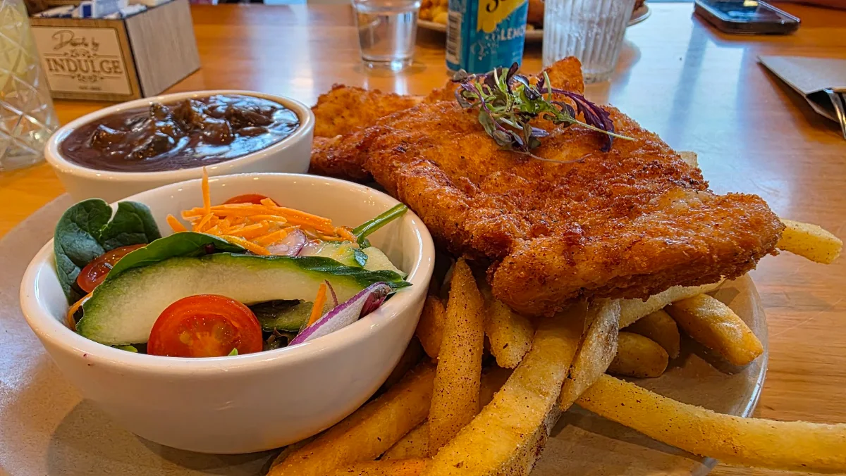 Food & drink, Relish on Main