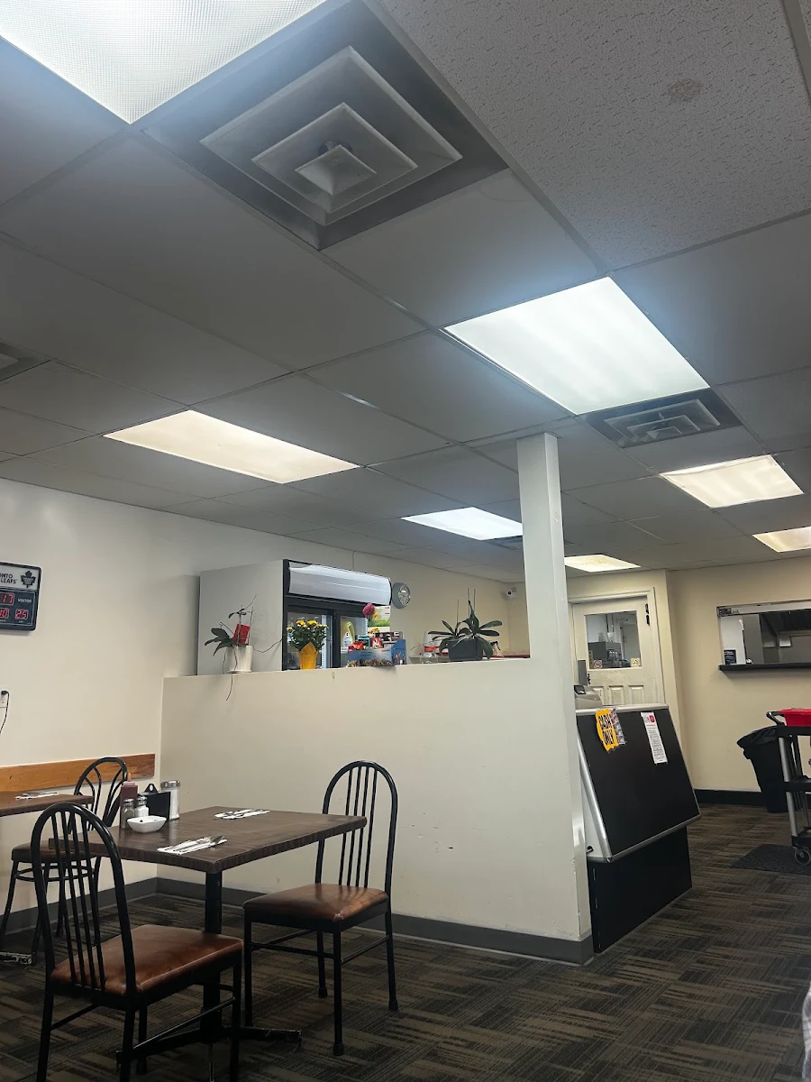 Vibe, Jean's Family Restaurant