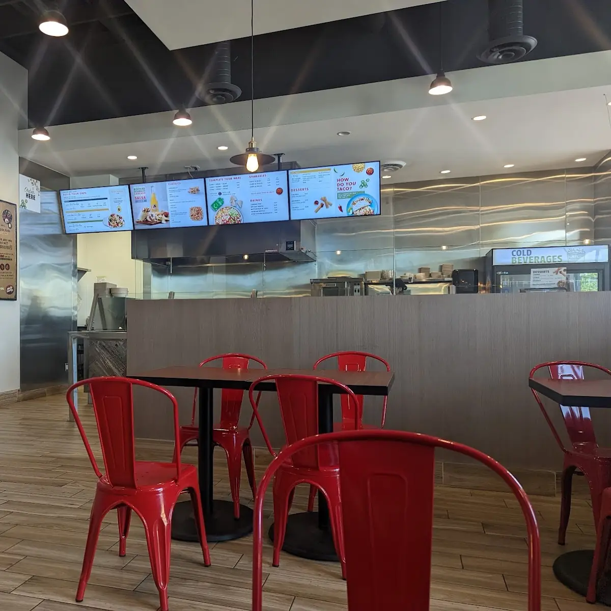Vibe, Mucho Burrito Fresh Mexican Grill