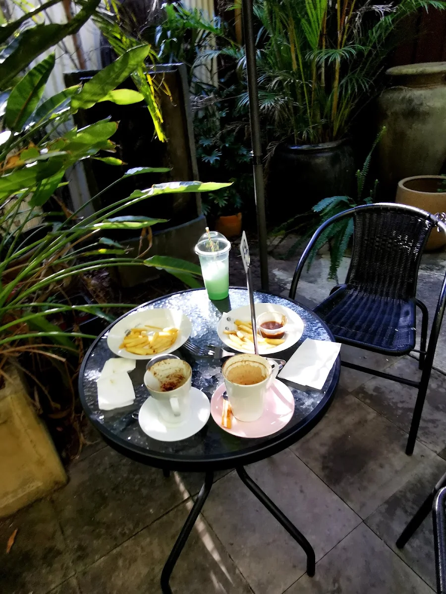 Food & drink, Froggies Rest