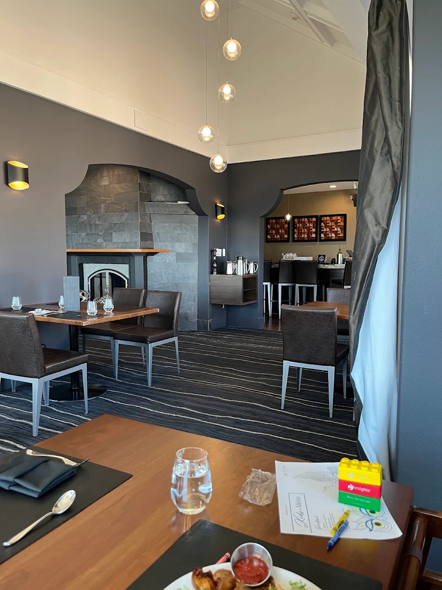 Food & drink, Alpina Restaurant at Villa Eyrie Resort