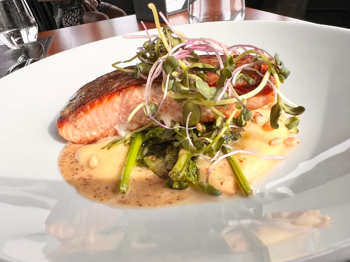 Food & drink, Alpina Restaurant at Villa Eyrie Resort