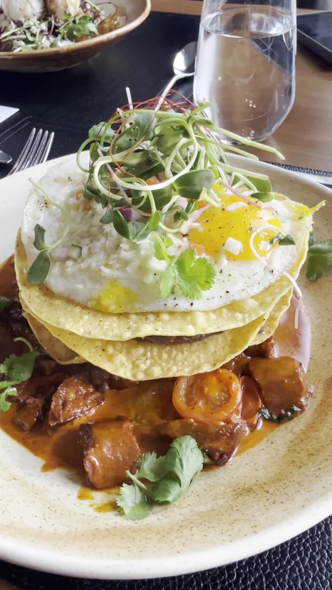 Food & drink, Alpina Restaurant at Villa Eyrie Resort