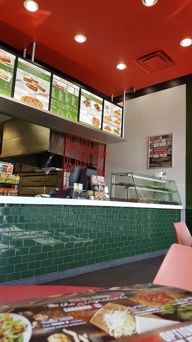 Vibe, Pizza Nova