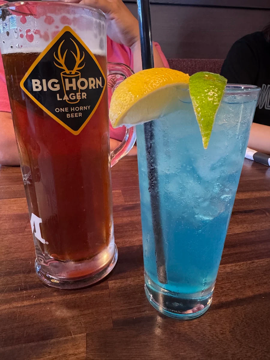 Food & drink, MR MIKES SteakhouseCasual