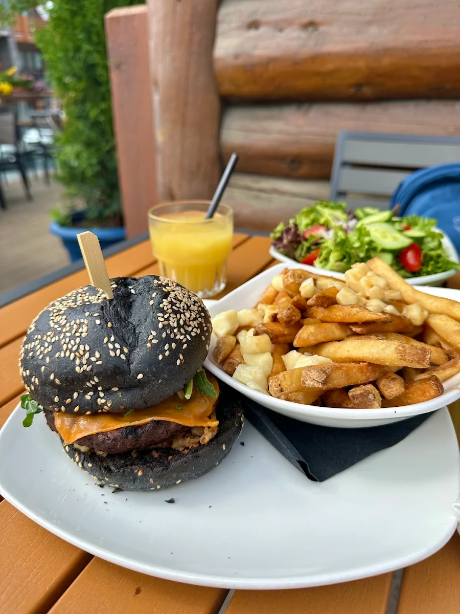 Food & drink, The Wood Restaurant & Lounge