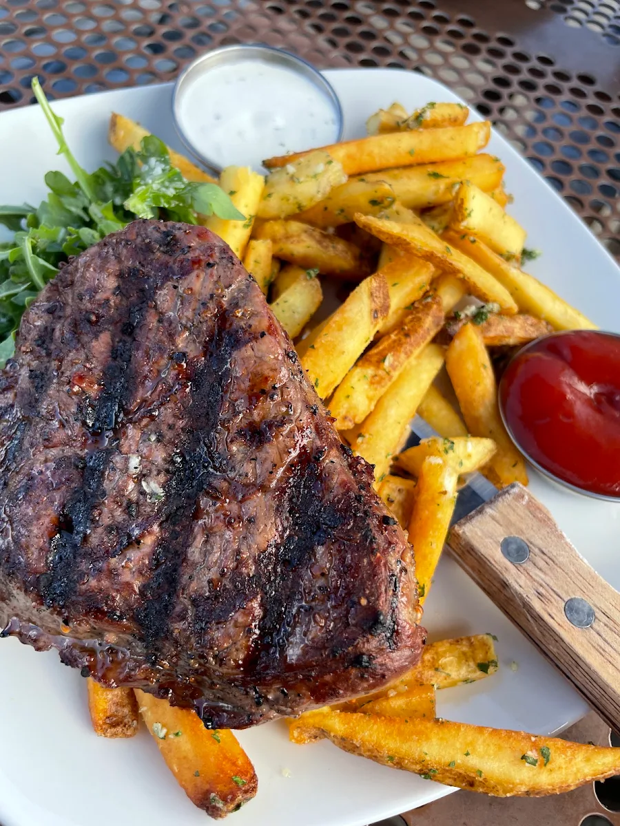 Food & drink, The Wood Restaurant & Lounge
