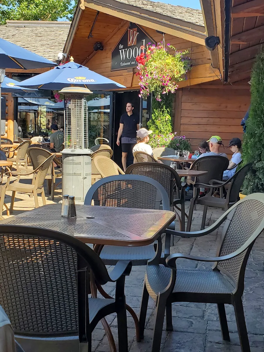 Vibe, The Wood Restaurant & Lounge