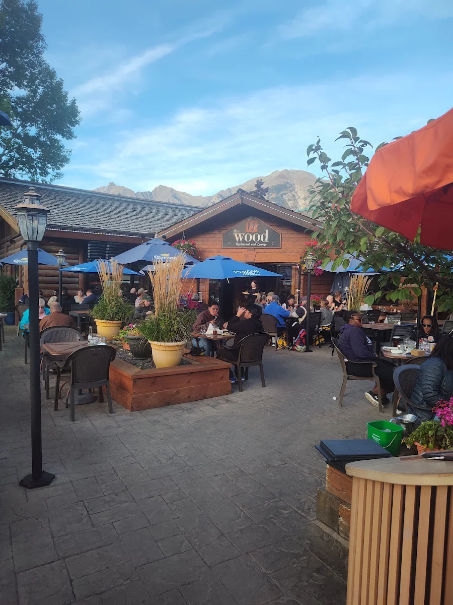 Vibe, The Wood Restaurant & Lounge