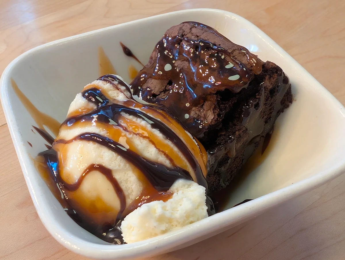 Food & drink, Boston Pizza