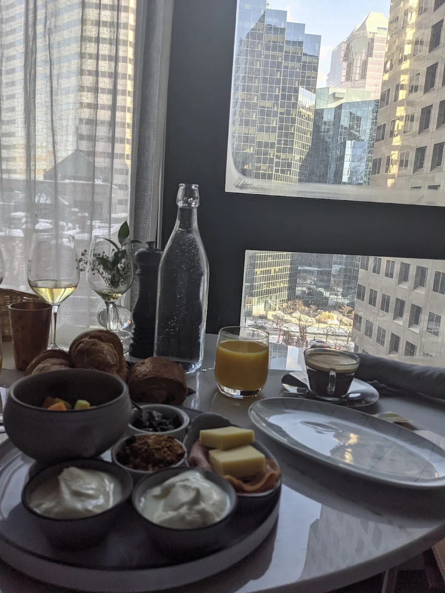 Food & drink, Hôtel Le Germain Montréal