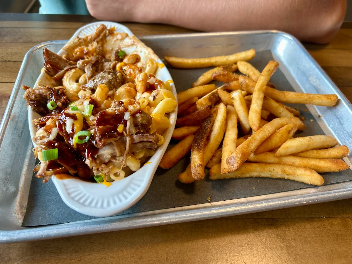 Food & drink, Twigg's Bar & Grill
