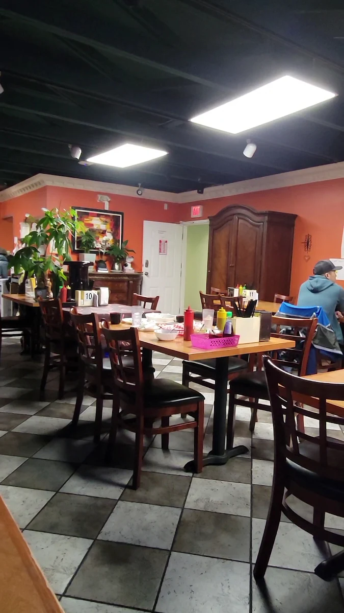 Vibe, Phở Pasteur Restaurant