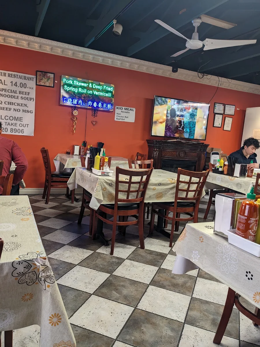 Vibe, Phở Pasteur Restaurant