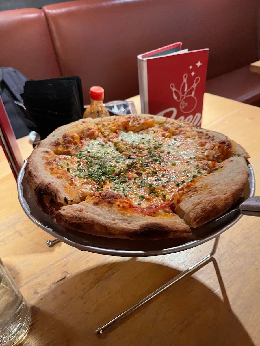 Food & drink, High Rollers Pizza & Bowling