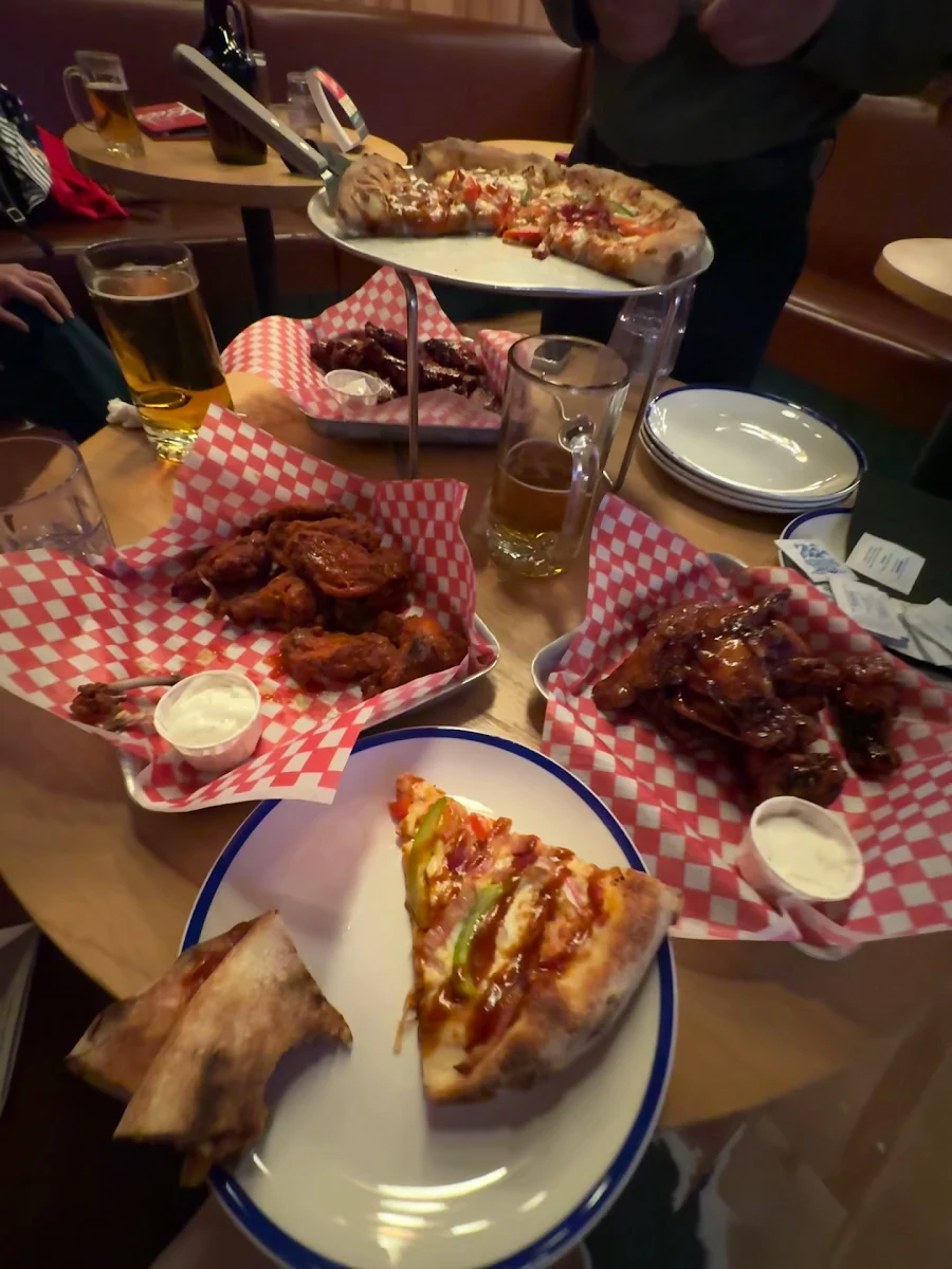 Food & drink, High Rollers Pizza & Bowling