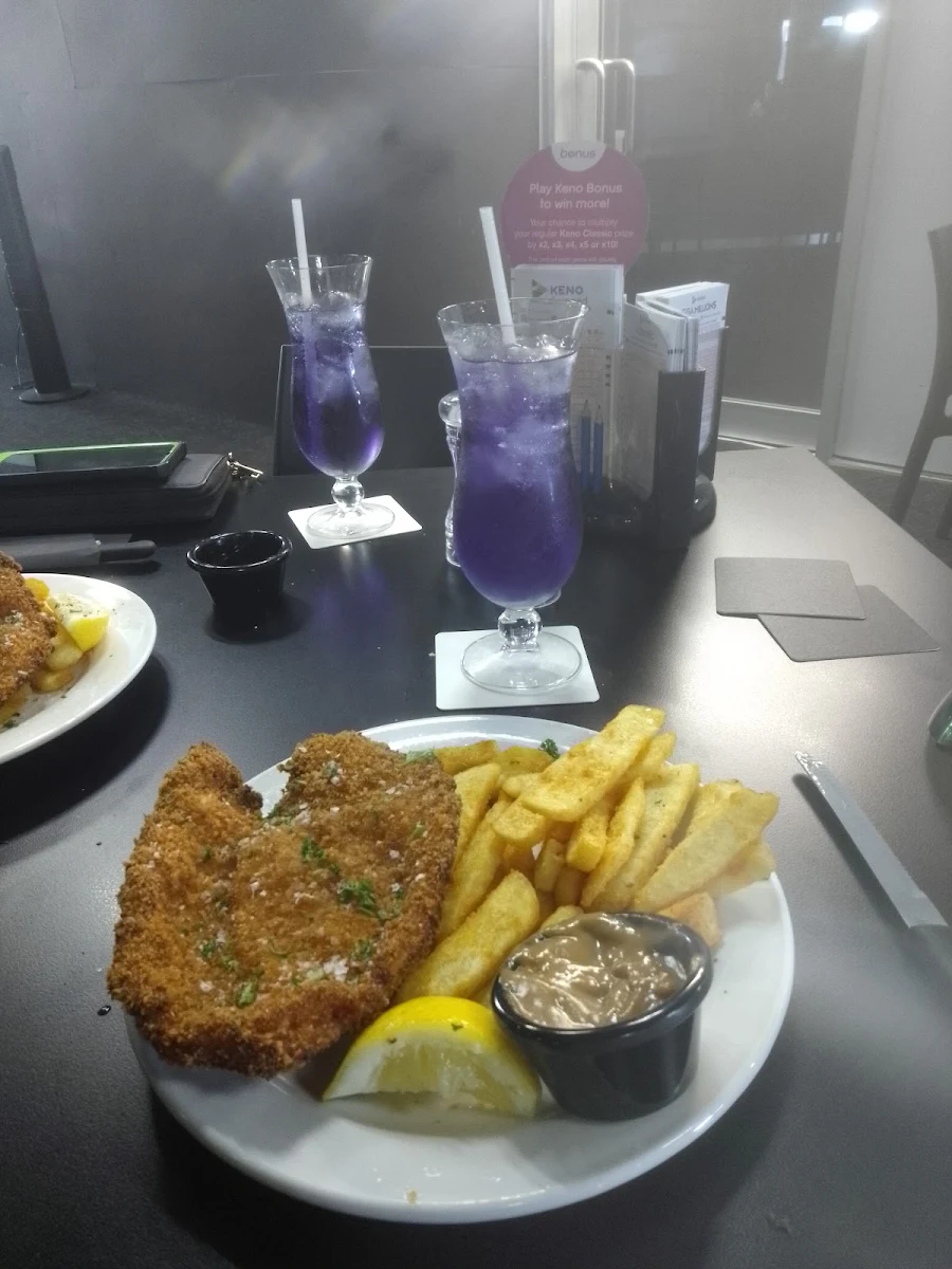 Food & drink, Bartletts Tavern