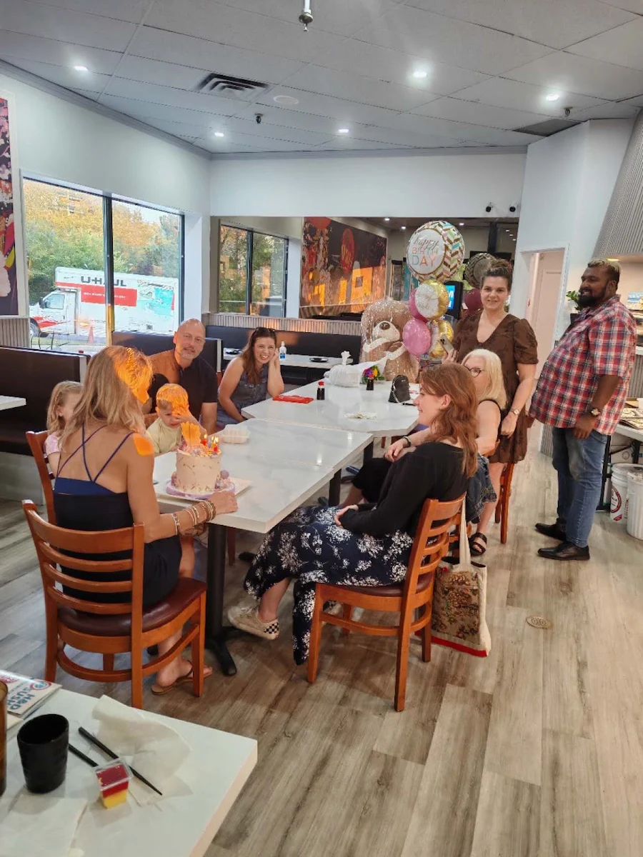 Vibe, H&D Sushi Japanese Restaurant