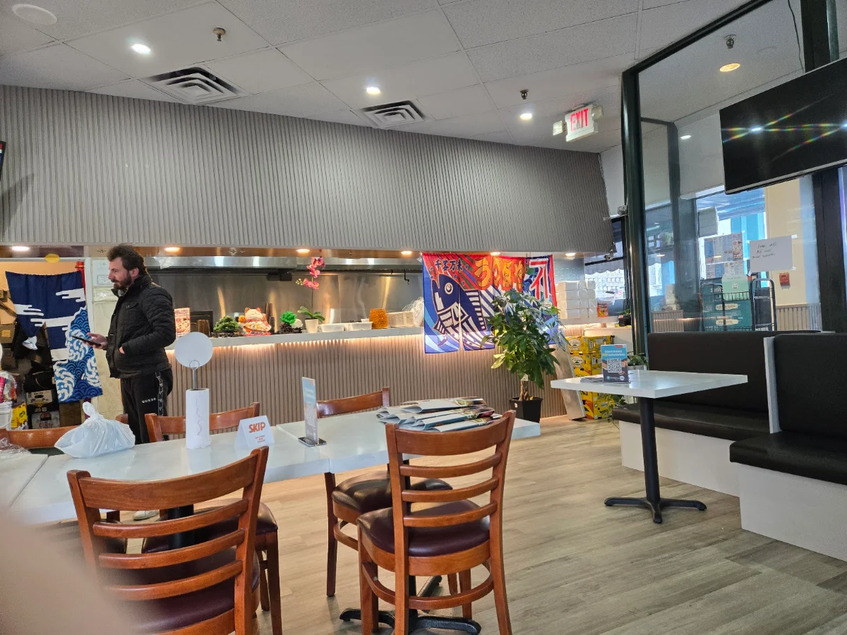 Vibe, H&D Sushi Japanese Restaurant