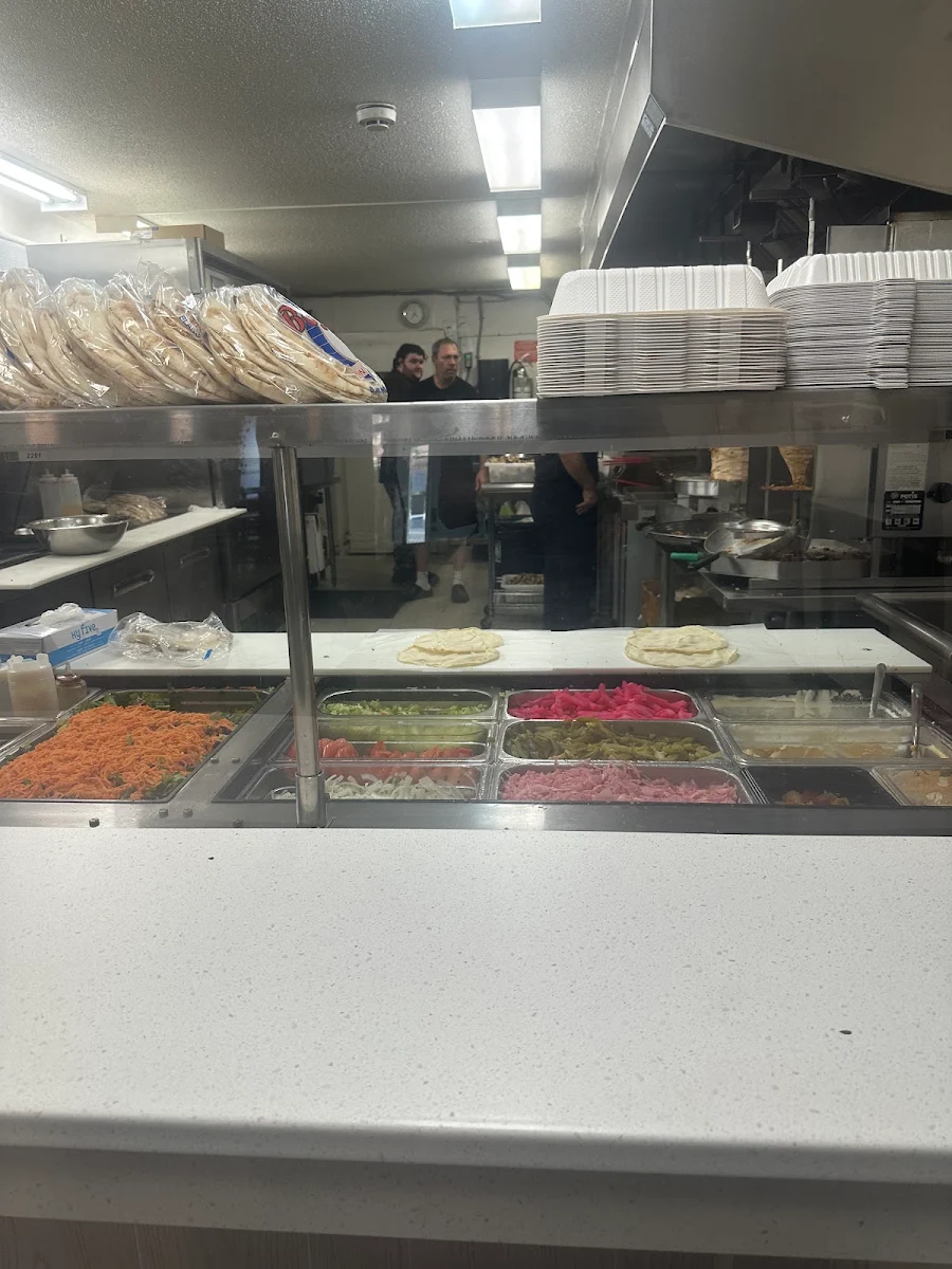Vibe, Moe's Shawarma