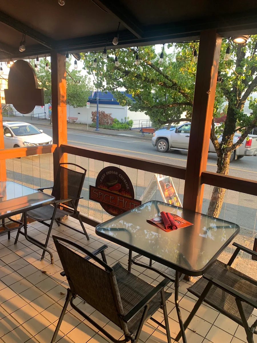 Vibe, Spice Hut Indian Cuisine