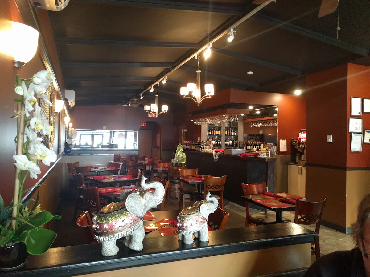 Vibe, Spice Hut Indian Cuisine