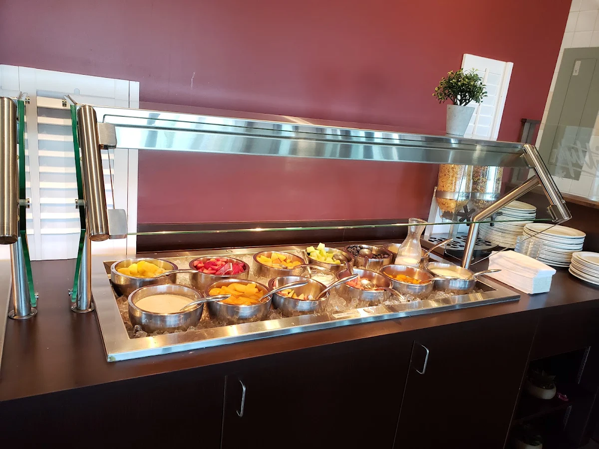 Vibe, Smitty's Restaurant & Lounge - Stettler