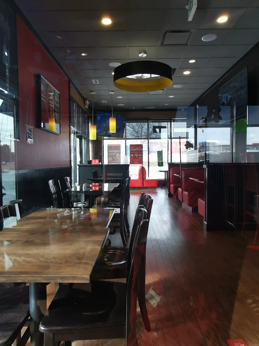 Vibe, St. Louis Bar & Grill