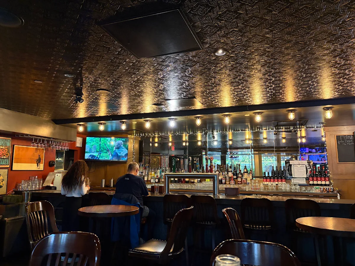 Vibe, Relish The Pub