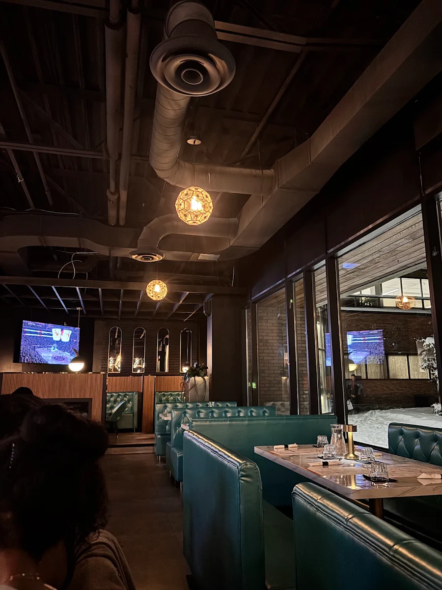 Vibe, EXIT Lounge