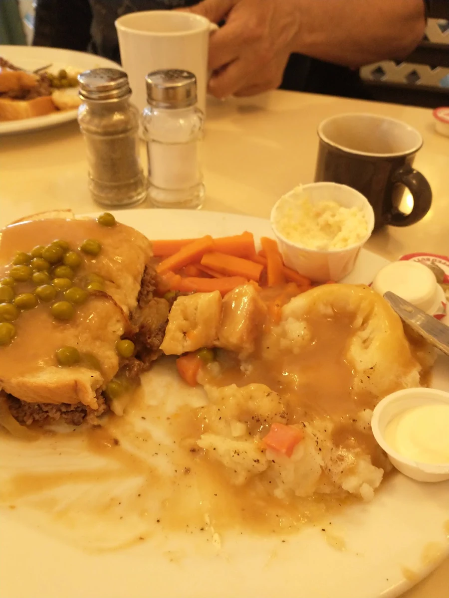 Food & drink, Crossroads Restaurant