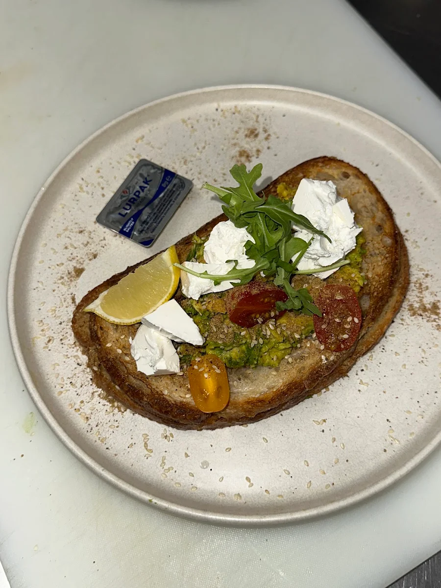 Food & drink, THE LARK EARLWOOD