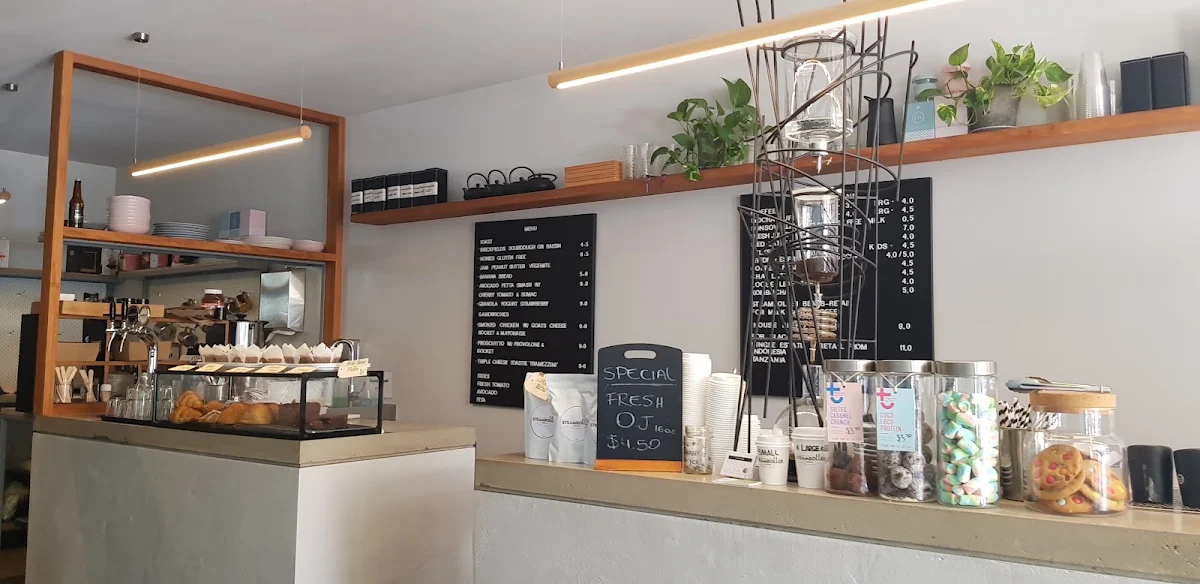 Vibe, THE LARK EARLWOOD