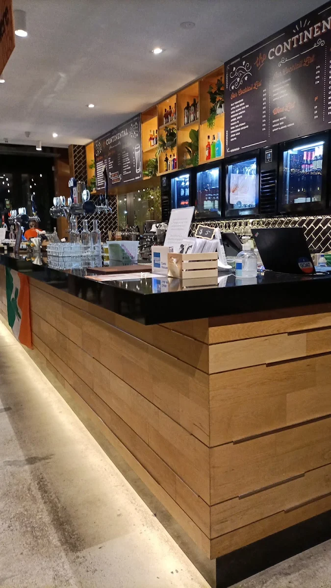 Vibe, The Continental European Bar & Bistro