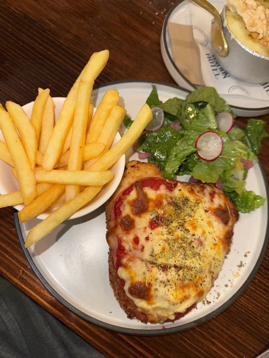 Food & drink, Station Hotel