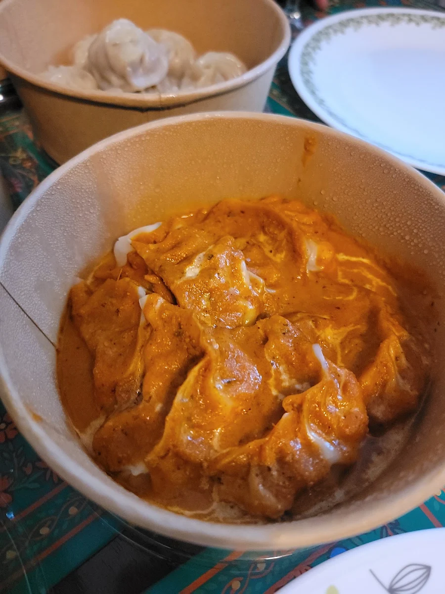 Food & drink, Momo & Co