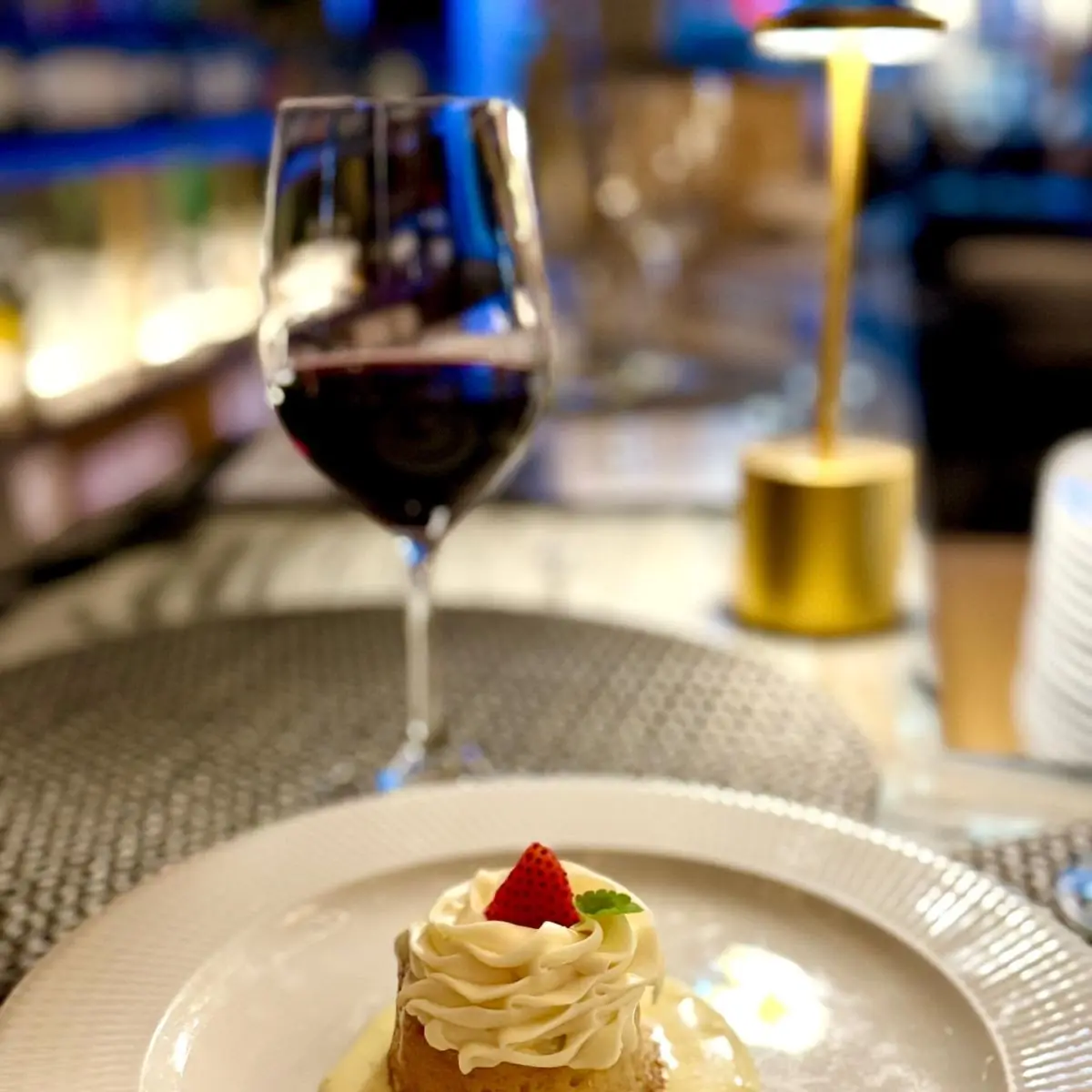 Food & drink, Black+Blue Toronto