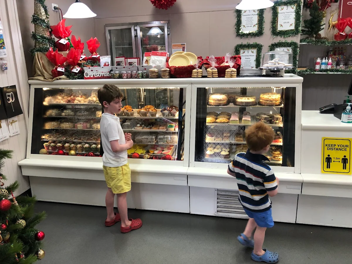 Vibe, Lizzys Country Bakehouse