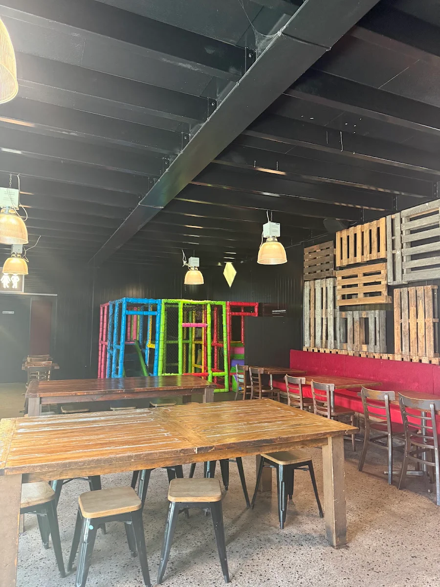 Vibe, Burgies Campbellfield