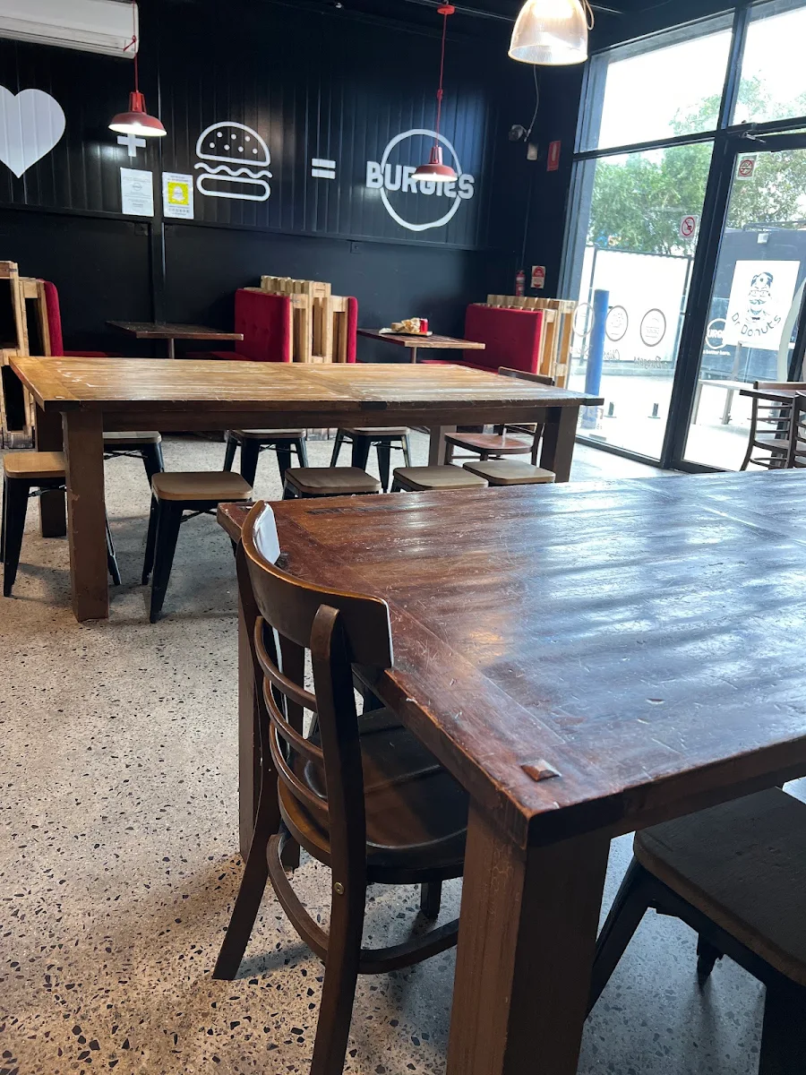 Vibe, Burgies Campbellfield