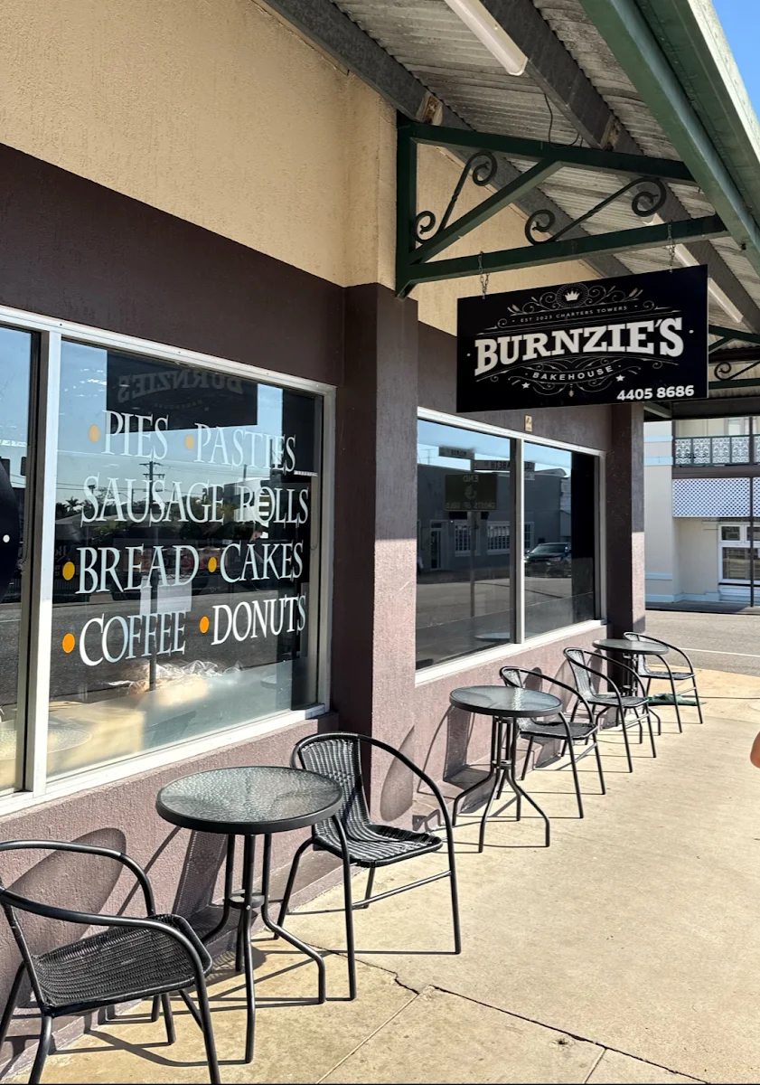 Vibe, Burnzie's Bakehouse
