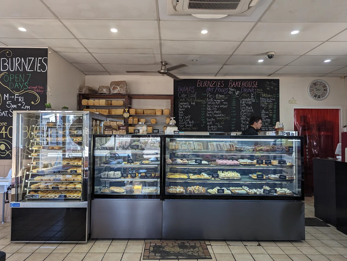 Vibe, Burnzie's Bakehouse