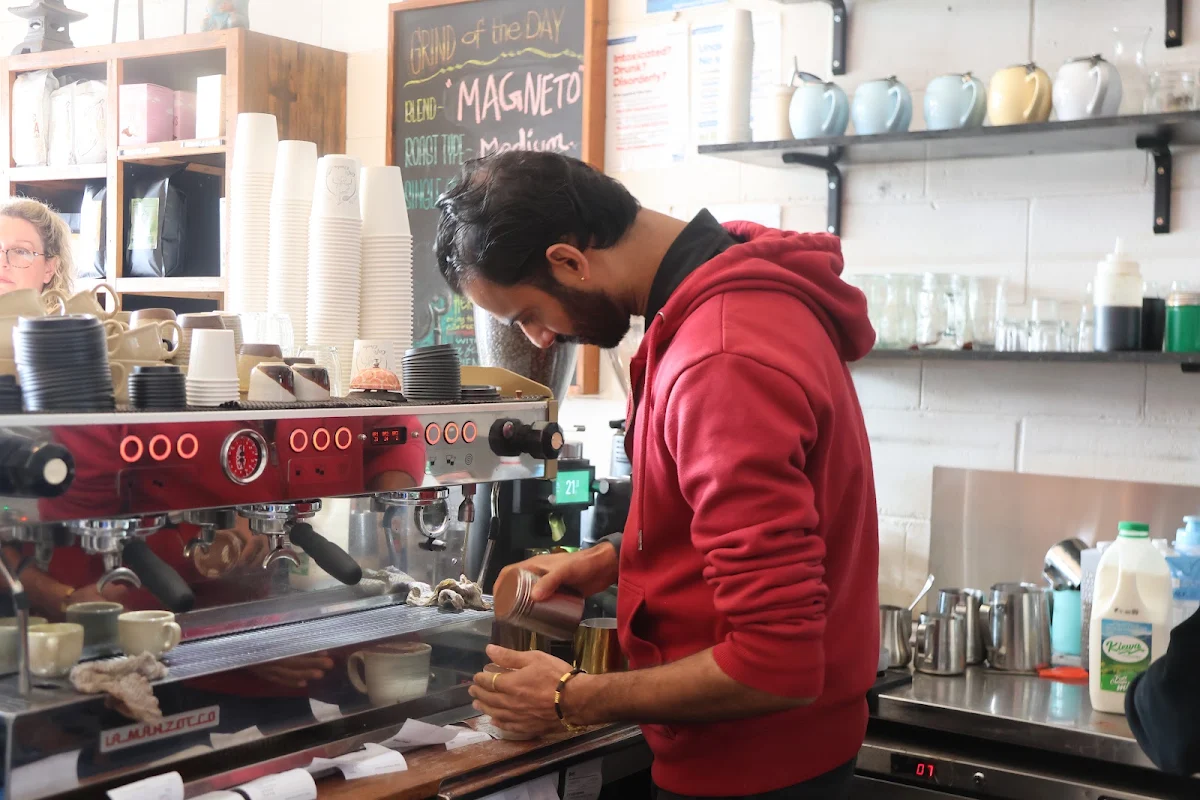 Vibe, Cafe Chulo