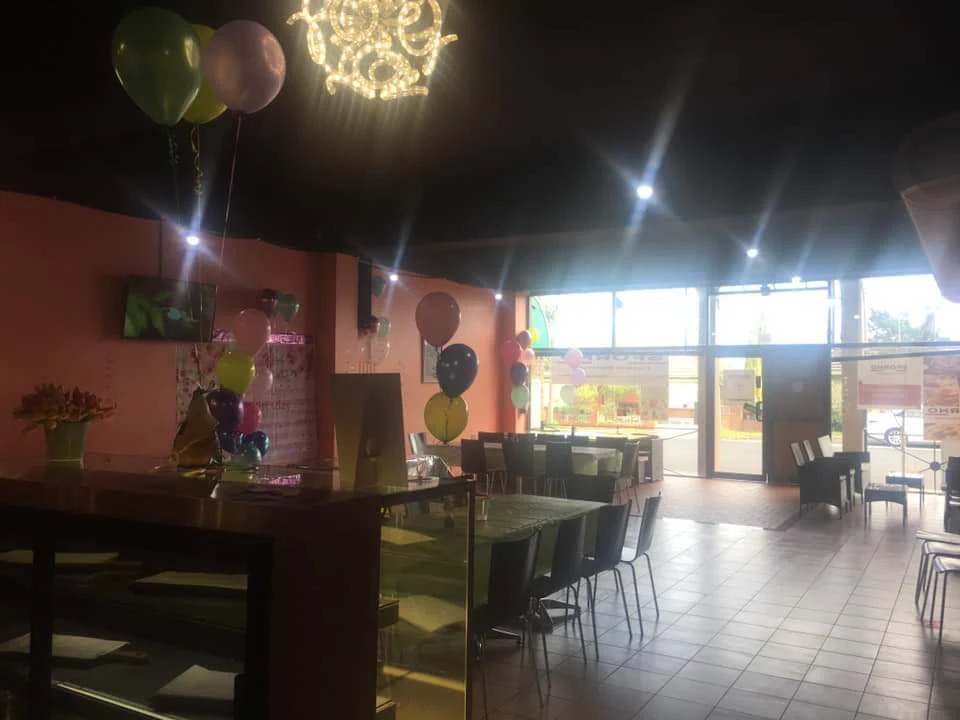 Vibe, Sforno Pizzeria Restaurant