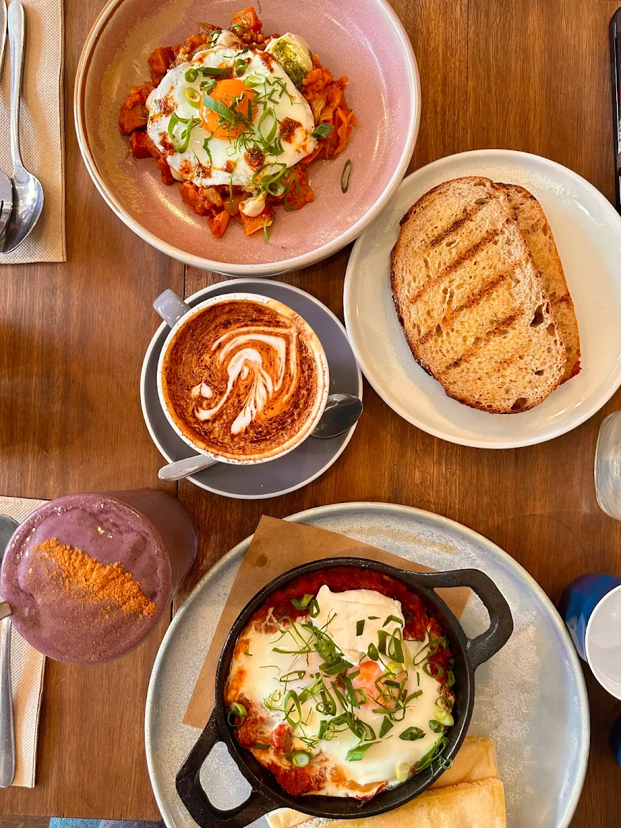 Food & drink, Four Ate Five