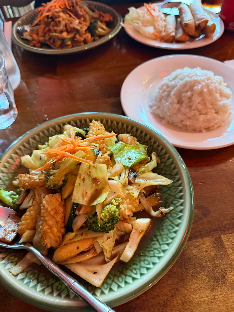 Food & drink, Torng Bai Thai Restaurant
