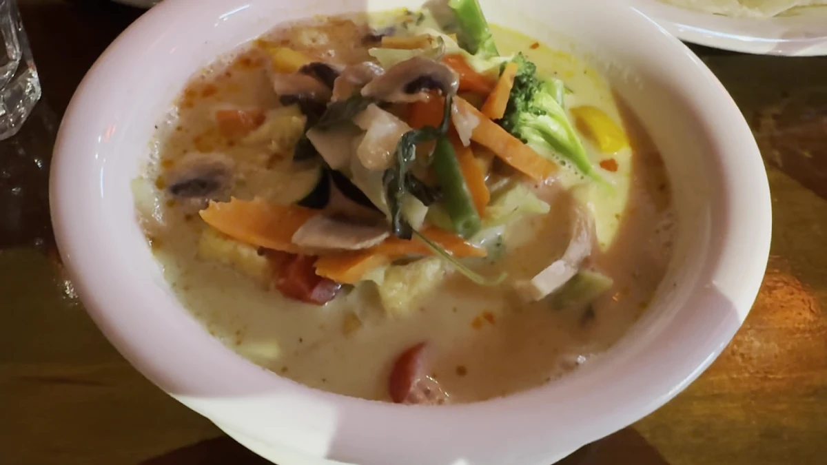 Food & drink, Torng Bai Thai Restaurant
