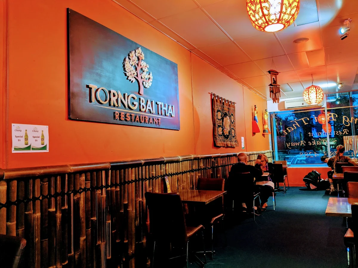 Vibe, Torng Bai Thai Restaurant