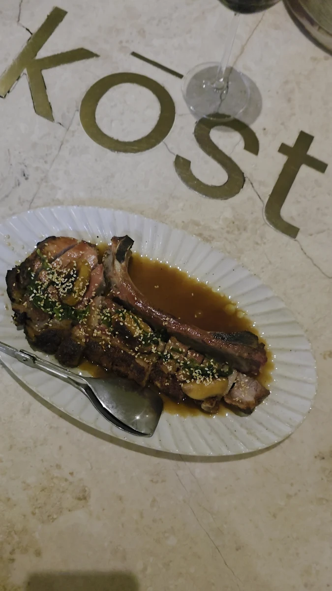 Food & drink, Kost Bar and Grill